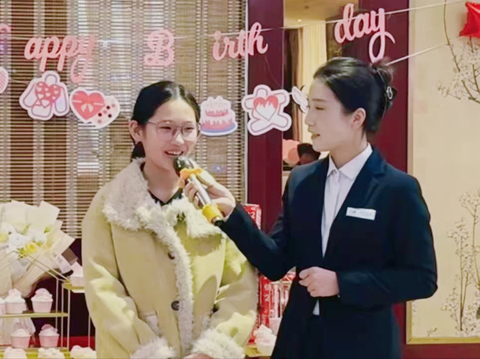 人生第一次，主持夢(mèng)的初次綻放